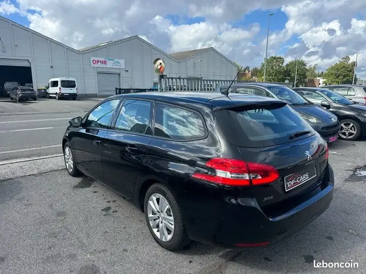 Peugeot 308 2019 photo 5