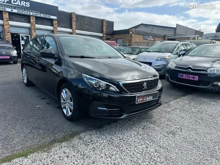 Peugeot 308 2019 photo 2