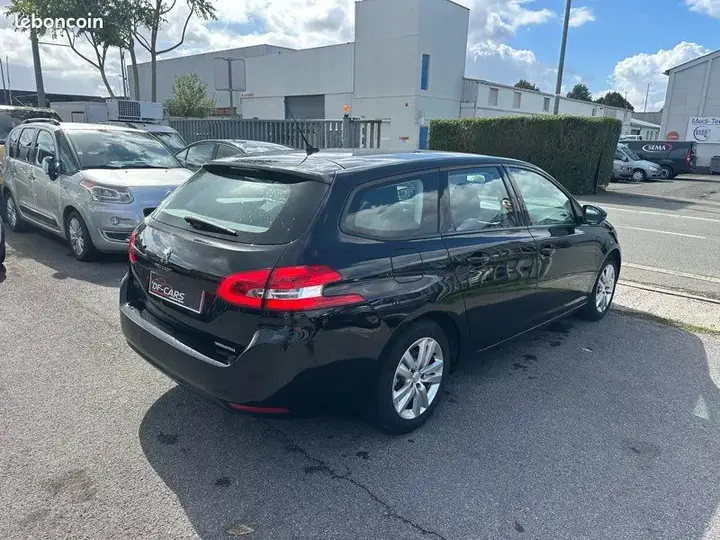 Peugeot 308 2019 photo 4