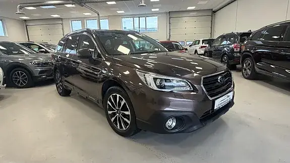 Subaru Outback 2017 photo 2