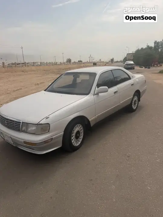 Toyota Crown 2000 photo 3