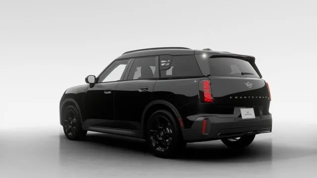 Mini Countryman 2027 photo 2