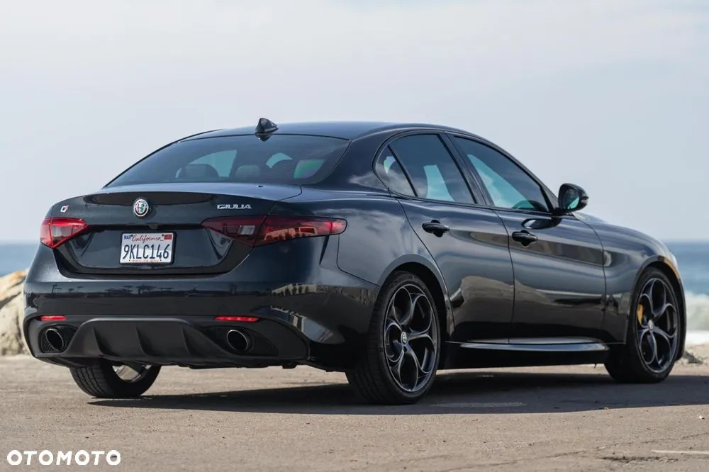 Alfa Romeo Giulia 2018 photo 5