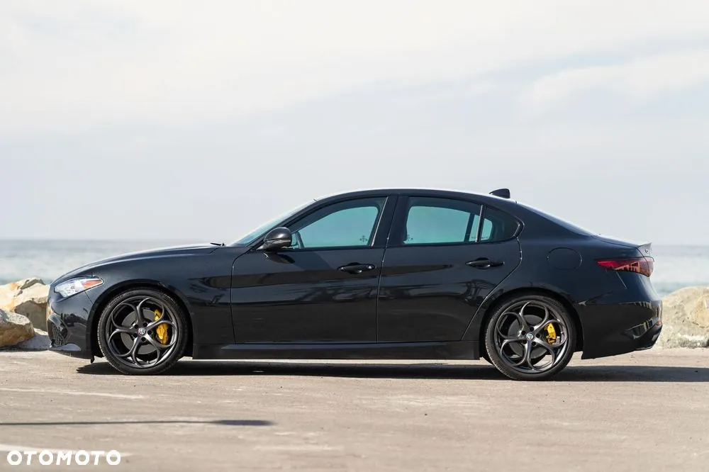 Alfa Romeo Giulia 2018 photo 3