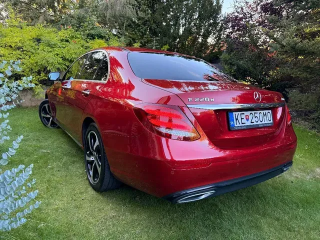 Mercedes-Benz E-Class 2019 photo 3
