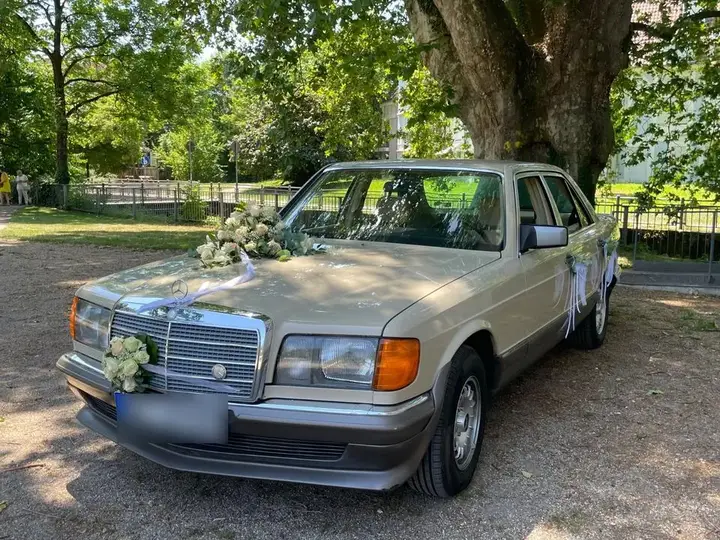 Mercedes-Benz W126