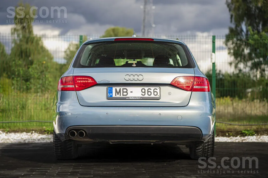 Audi A4 2009 photo 5