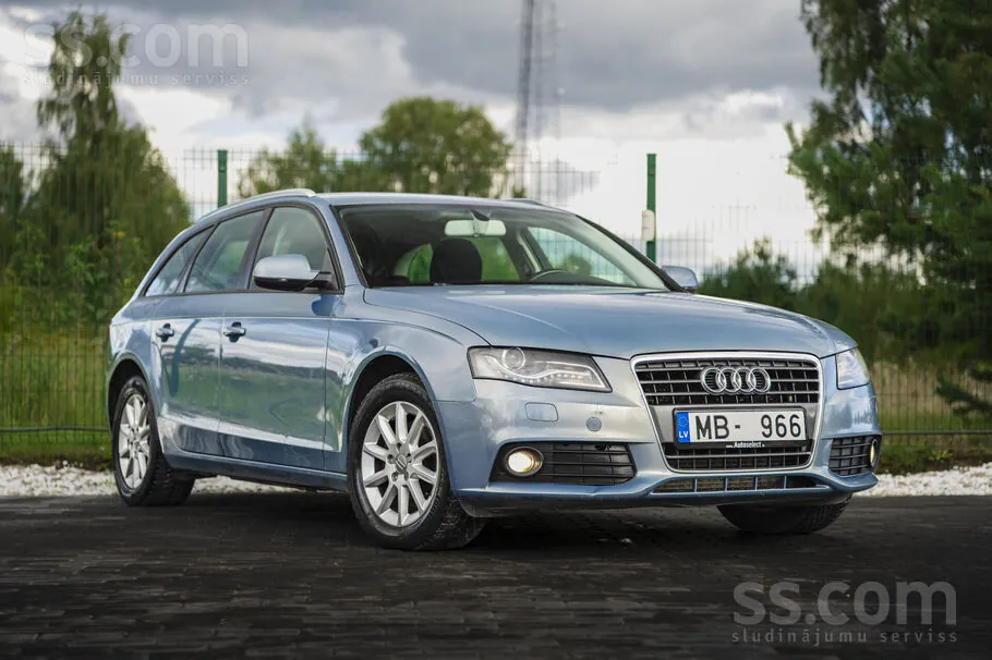 Audi A4 2009 photo 3