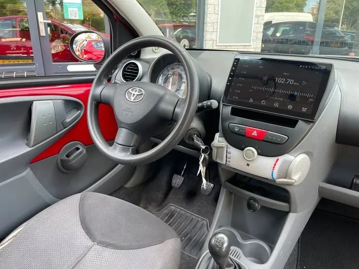 Toyota Aygo 2008 photo 2