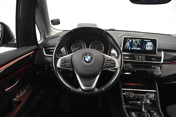 BMW 220D 2016 photo 2