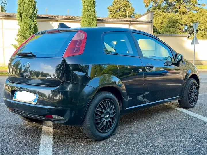 Fiat Grande Punto 2007 photo 5