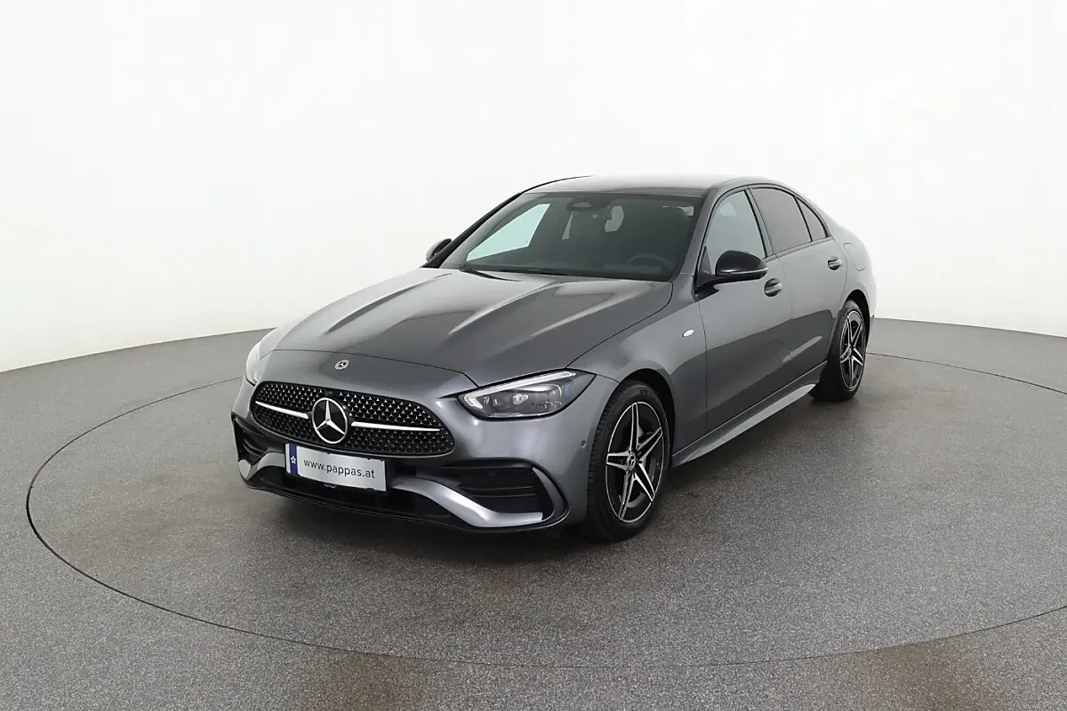 Mercedes-Benz C-Class 2026 photo 2