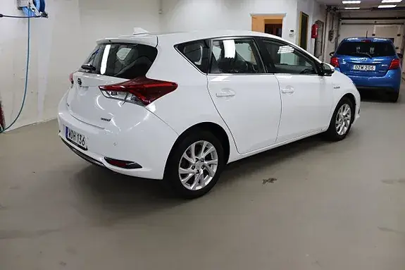 Toyota Auris 2018 photo 5