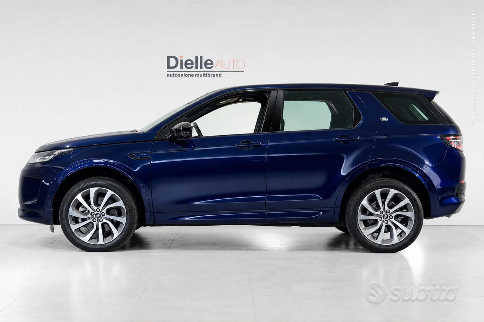 Land Rover Discovery Sport 2022 photo 3