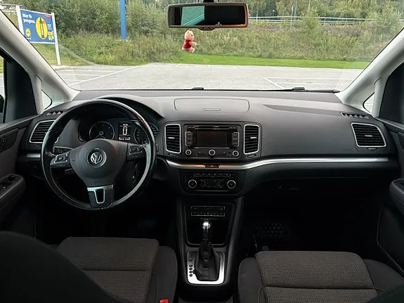 Volkswagen Sharan 2012 photo 5
