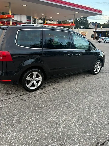 Volkswagen Sharan 2012 photo 4