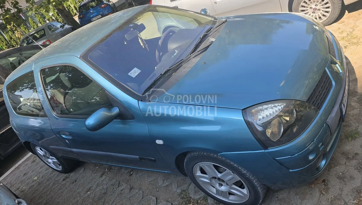 Renault Clio 2001 photo 2