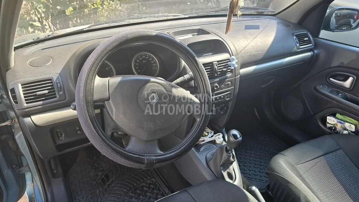 Renault Clio 2001 photo 4