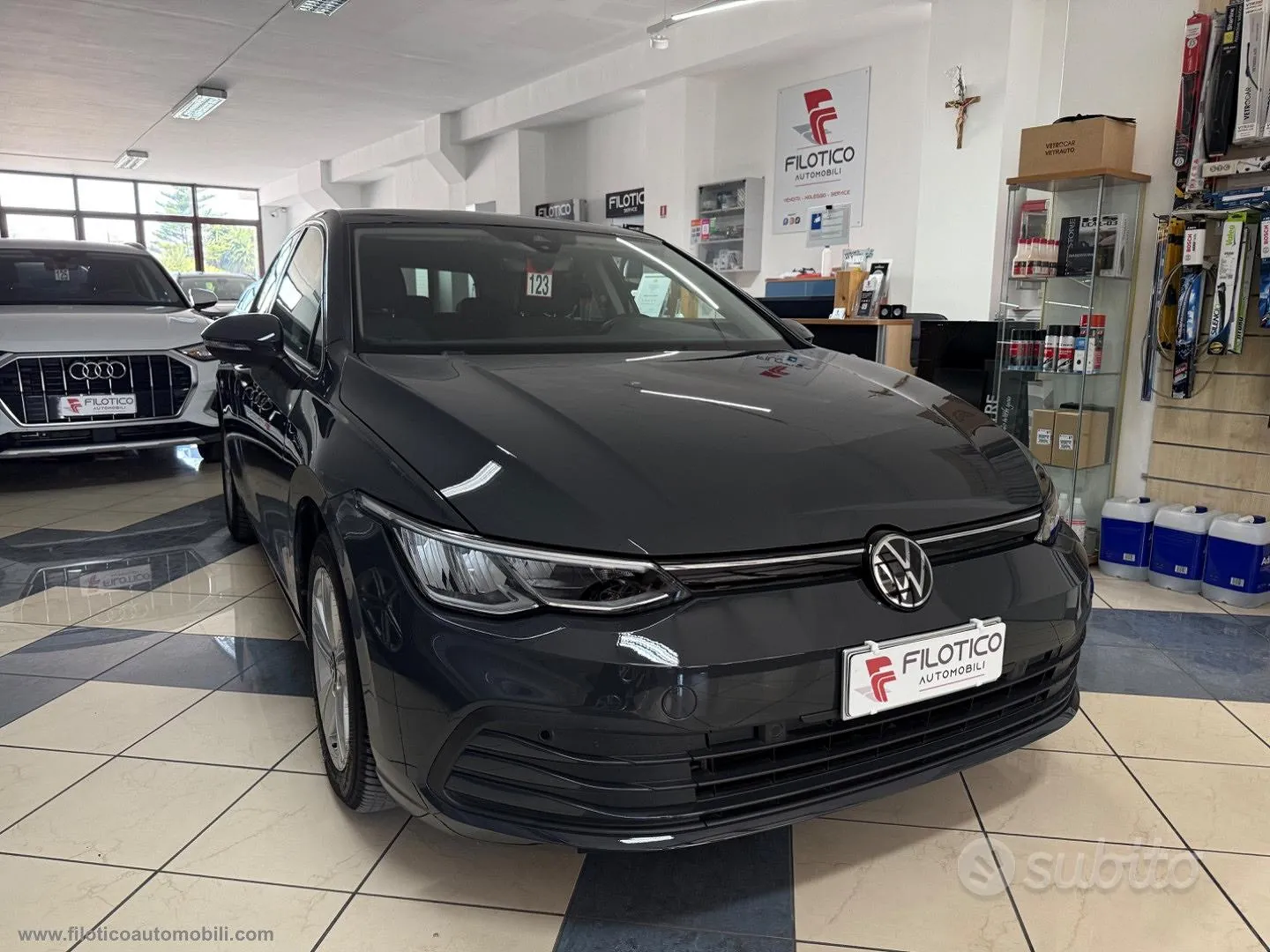 Volkswagen Golf 2023 photo 3