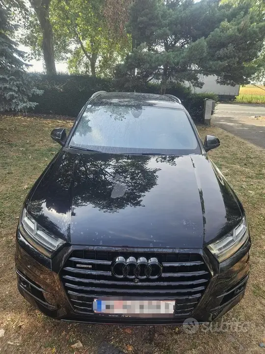 Audi Q7 2017 photo 2