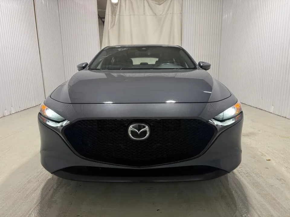 Mazda Mazda3 2019 photo 3