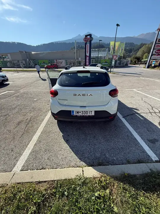 Dacia Sandero Stepway 2023 photo 3
