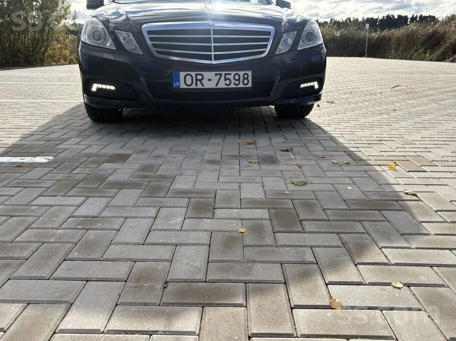 Mercedes-Benz E250