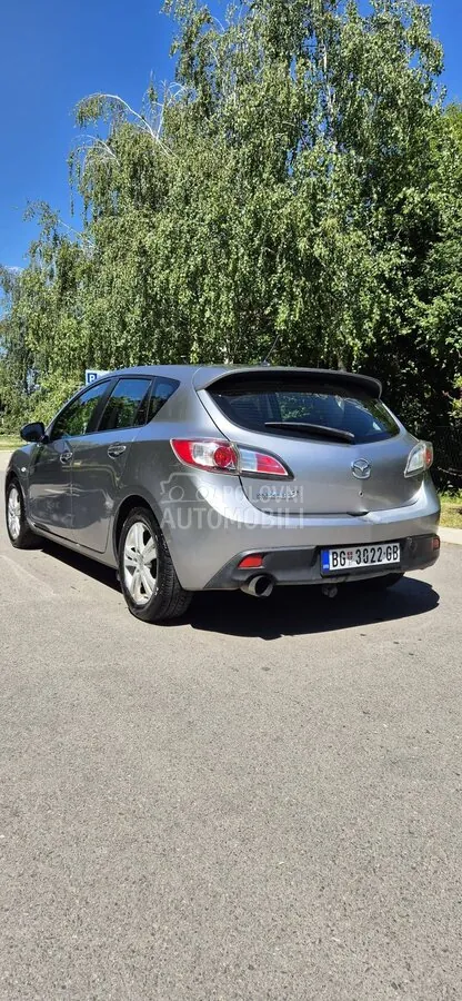 Mazda 3 2010 photo 3
