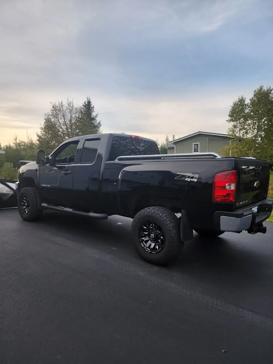 Chevrolet Silverado 2500Hd 2011 photo 3