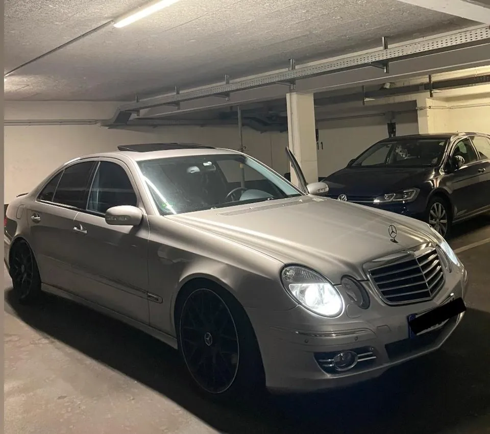 Mercedes-Benz E500