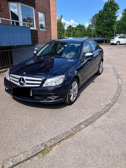 Mercedes-Benz C220