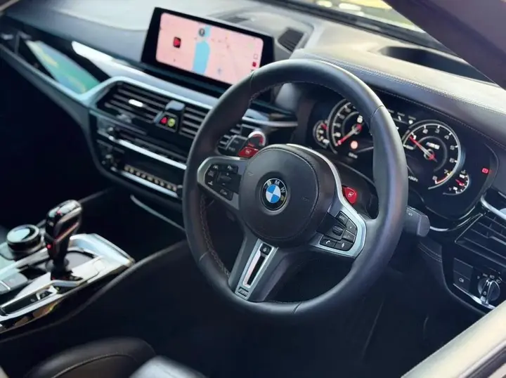 BMW M5 2019 photo 3