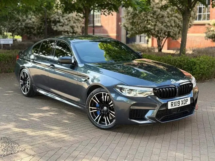 BMW M5