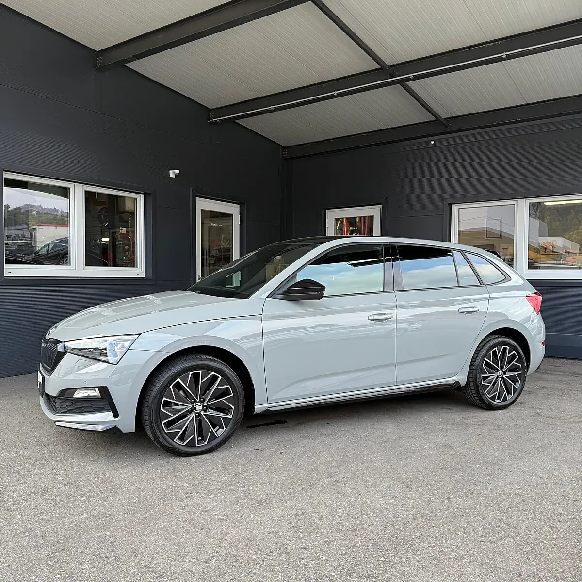 Skoda Scala 2023 photo 2