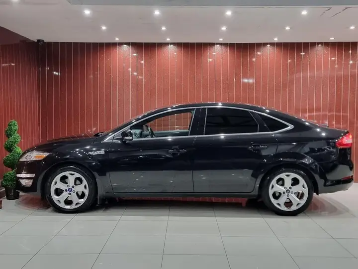 Ford Mondeo 2013 photo 5