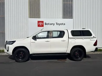 Toyota Hilux 2022 photo 5