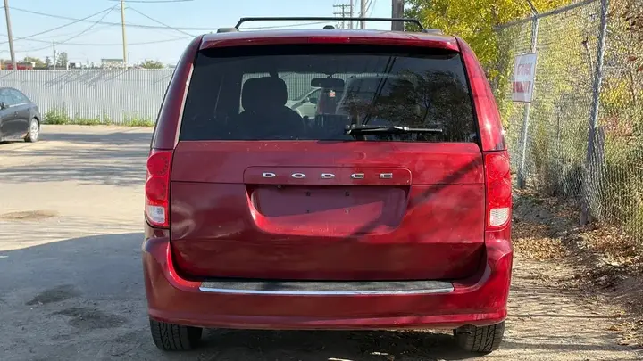 Dodge Grand Caravan 2015 photo 4
