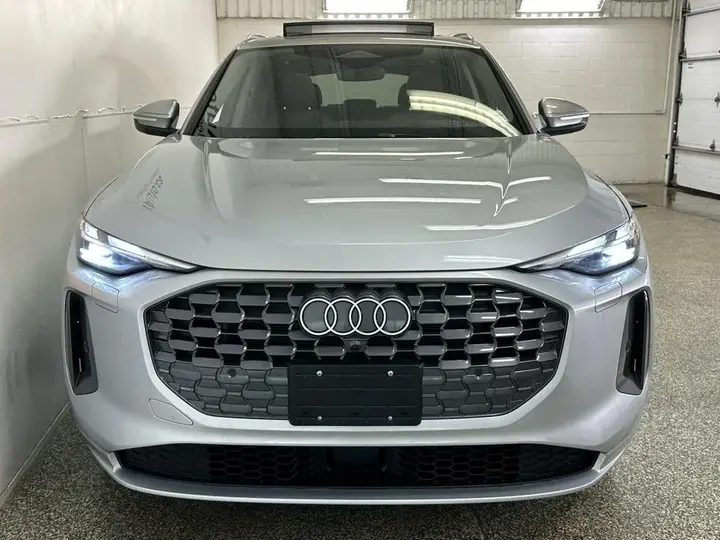 Audi Q5 2025 photo 2