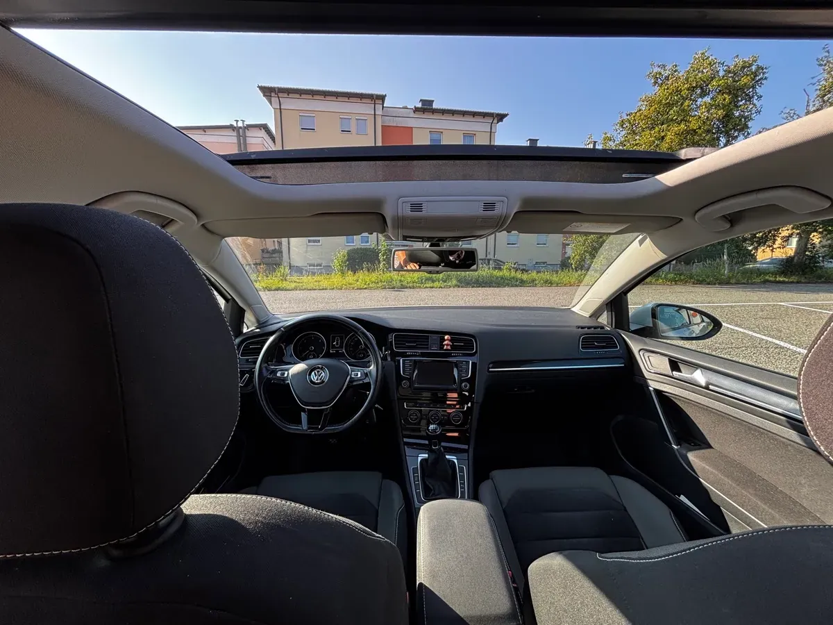 Volkswagen Golf 2013 photo 2