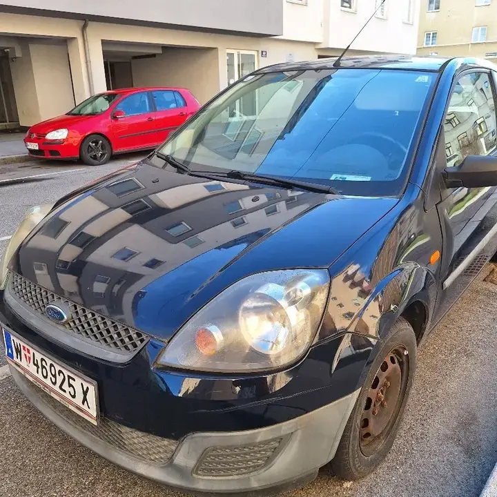 Ford Fiesta Ambiente 2006 photo 2