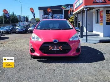 Toyota Aqua 2015 photo 3