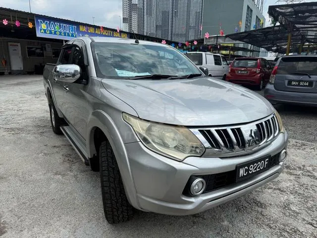 Mitsubishi Triton