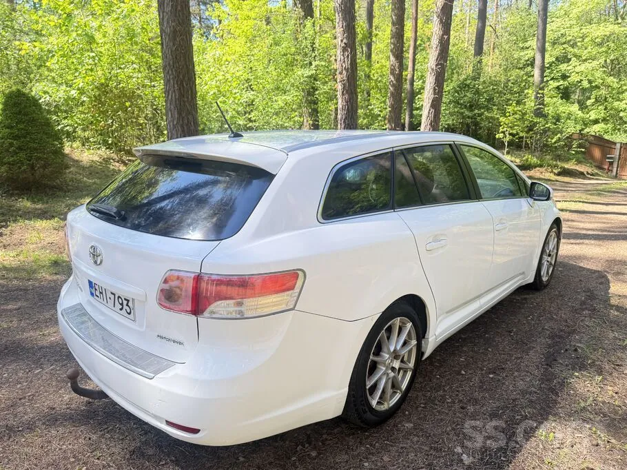 Toyota Avensis 2009 photo 4