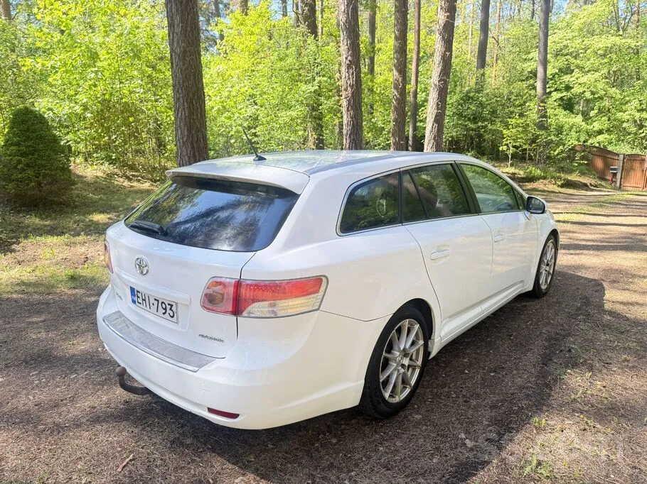 Toyota Avensis 2009 photo 5