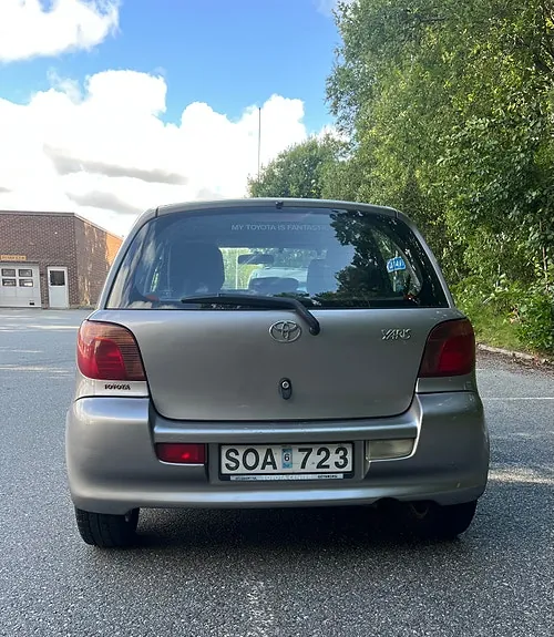 Toyota Yaris 2001 photo 4