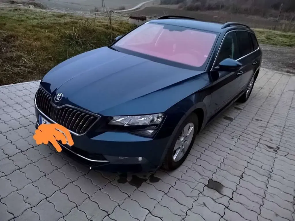 Skoda Superb 2017 photo 2