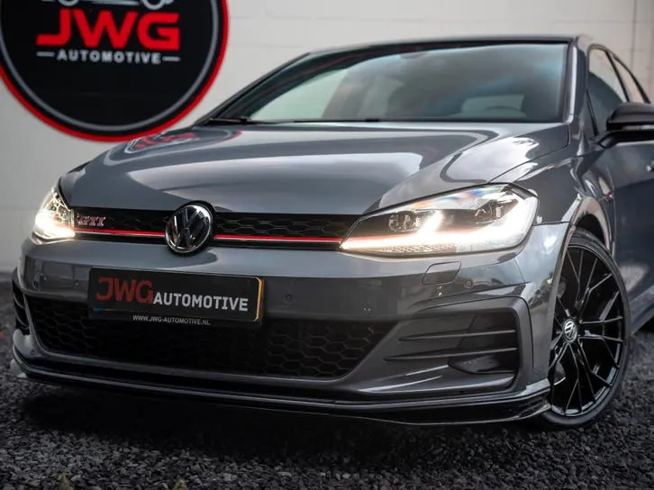 Volkswagen Golf 2019 photo 3