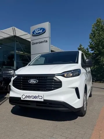 Ford Transit 2026 photo 2