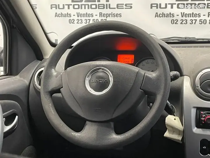 Dacia Sandero 2008 photo 4