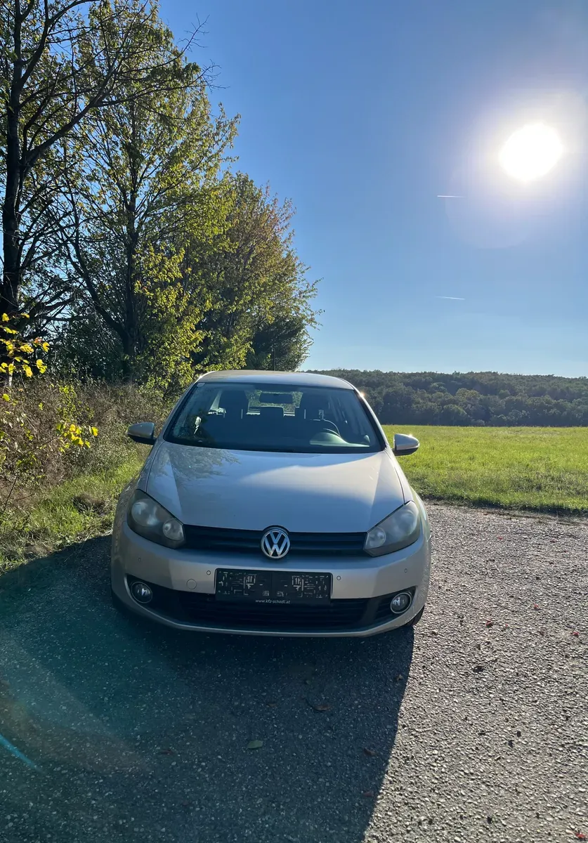 Volkswagen Golf 2012 photo 3